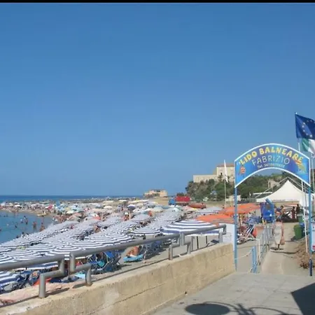 Nel Borgo Marinaro Читтаделла-дель-Капо